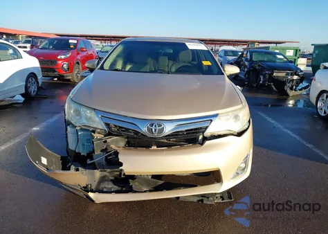 2012 Toyota Camry Xle V6 z USA, uszkodzony, nr VIN 4T1BK1FK8CU513989